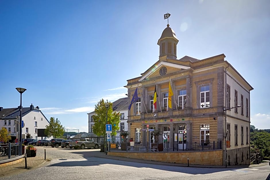 Hillview Hotel Grandvoir