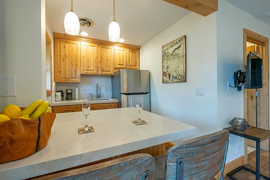 Treasure Mountain Inn