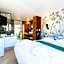 Love Room du Mont d'Or - Baignoire SPA - Minibar offert