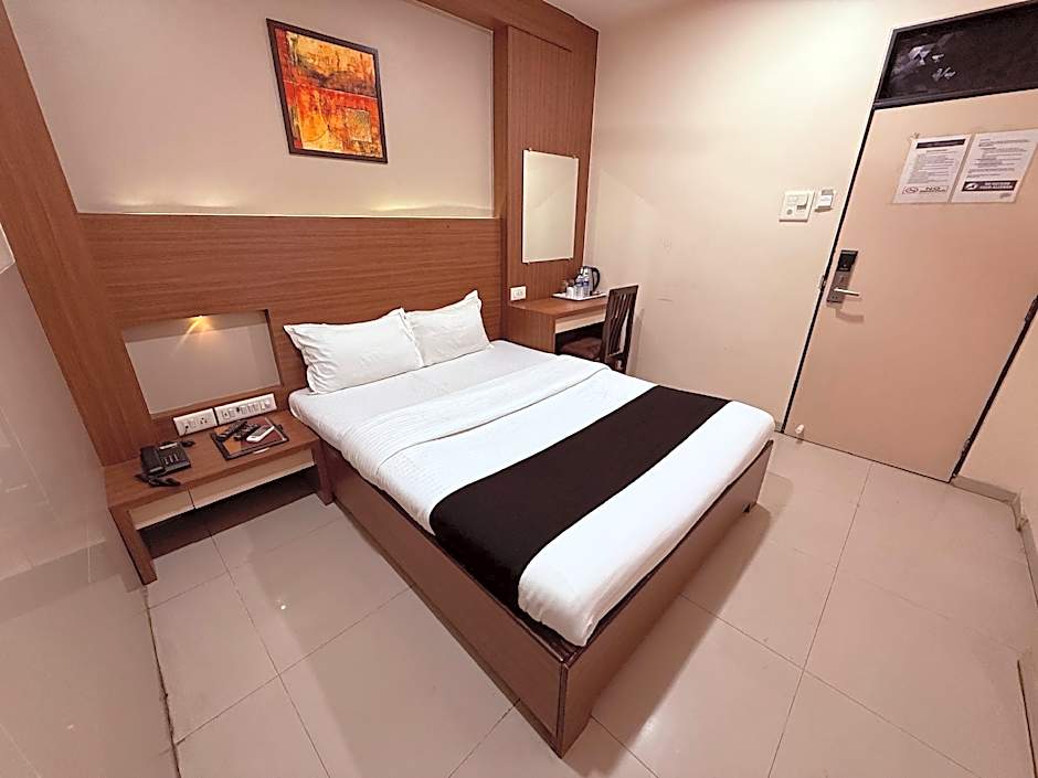 Hotel Alka Residency