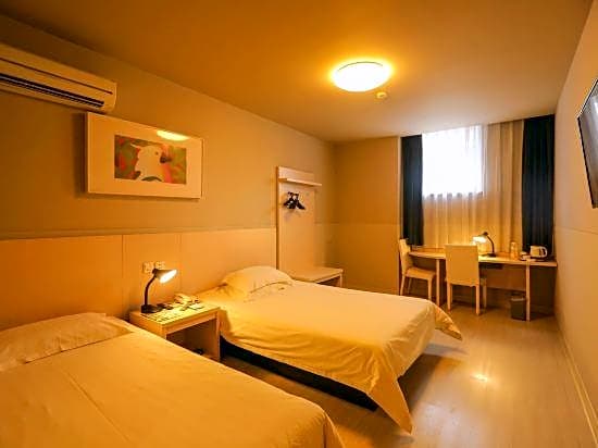 Jinjiang Inn Shenyang Tiexi Xingshun Street Furniture Market