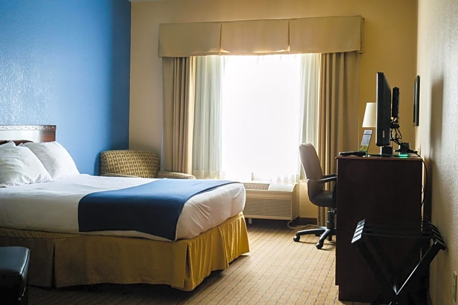 Holiday Inn Express Hotel & Suites Acme-Traverse City