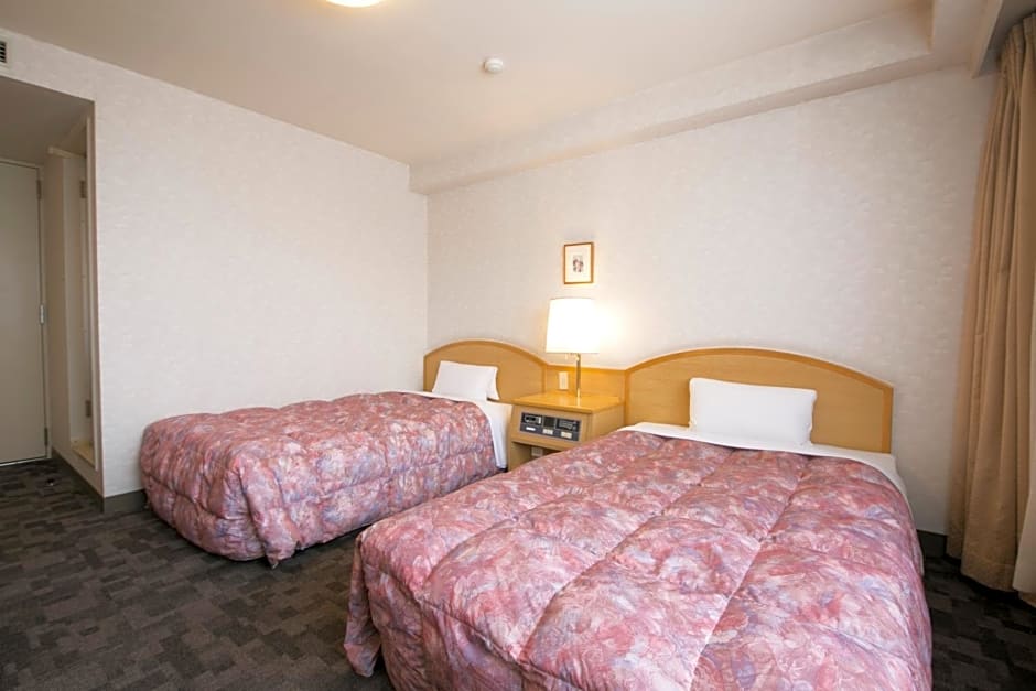 Kuwana Green Hotel