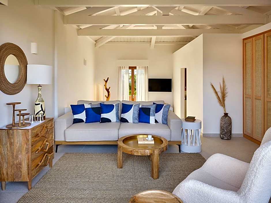 Angelina Boutique Escape