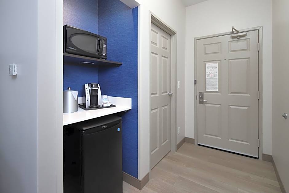 Holiday Inn Express Grand Rapids Southwest By IHG