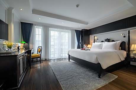 Premier Deluxe Double Room with Balcony