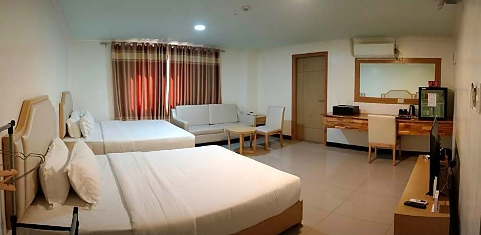 PUNTA CLARK HOTEL
