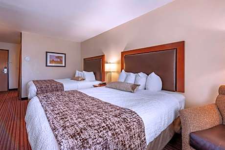 Queen Room with Roll In Shower - Disability Access