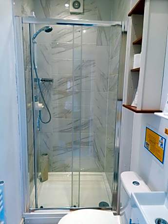 Twin Room with Private Bathroom