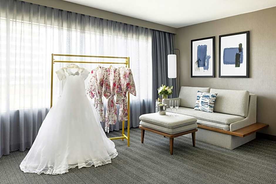 Courtyard by Marriott Los Angeles Woodland Hills