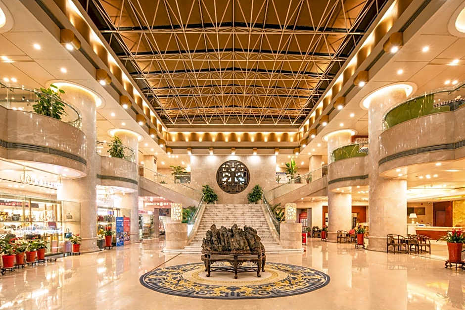 Zhangjiagang Guomao Hotel