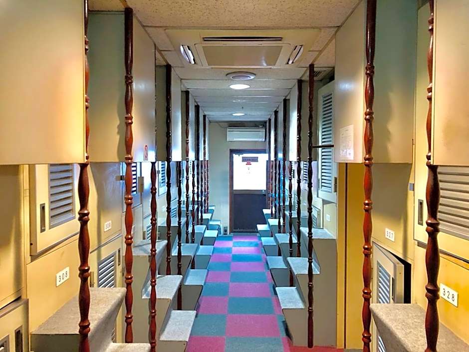 Capsule Hotel Block Room