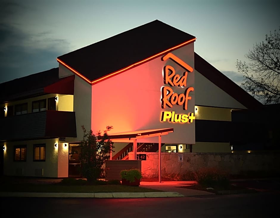 Red Roof PLUS+ University at Buffalo - Amherst