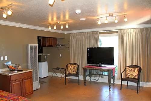 Siesta Motel