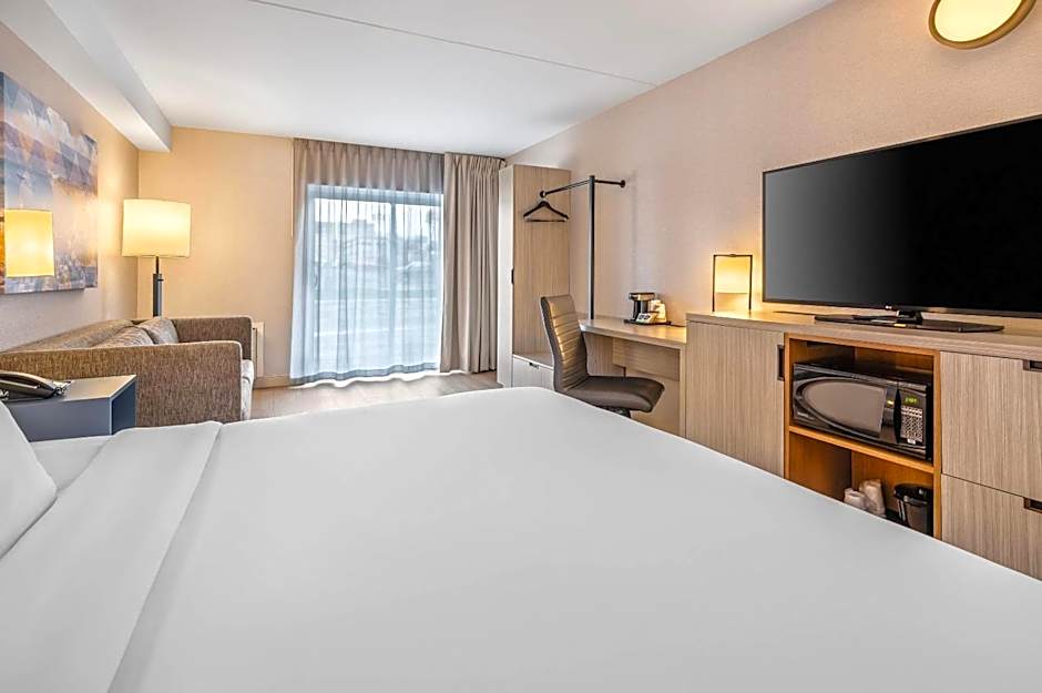 Comfort Inn Ancienne-Lorette - Quebec Airport