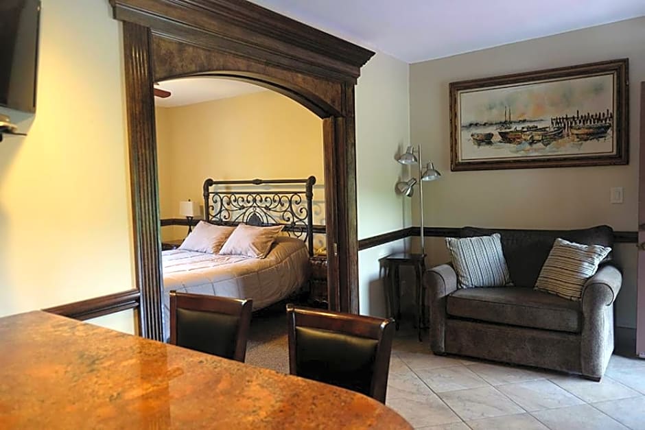 Chalet Inn & Suites