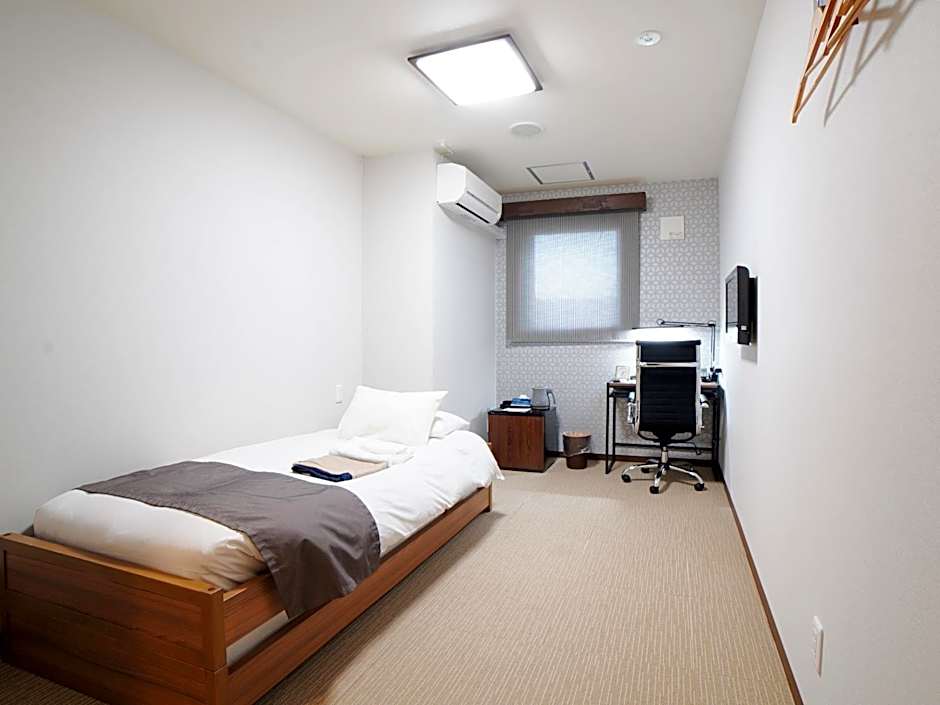 Photo 1 of 1 of Single Room with Shared Bathroom
