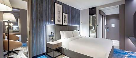 Friends and Family Stay - Two Connected Rooms