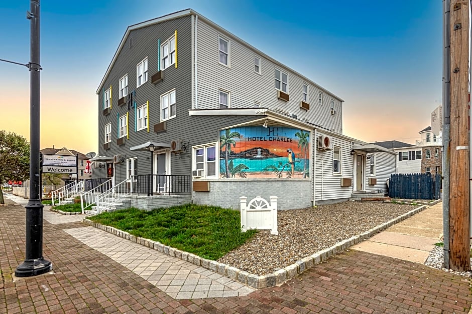 Hammock Inn & Suites - Jersey Shore