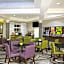 La Quinta Inn & Suites by Wyndham Westport