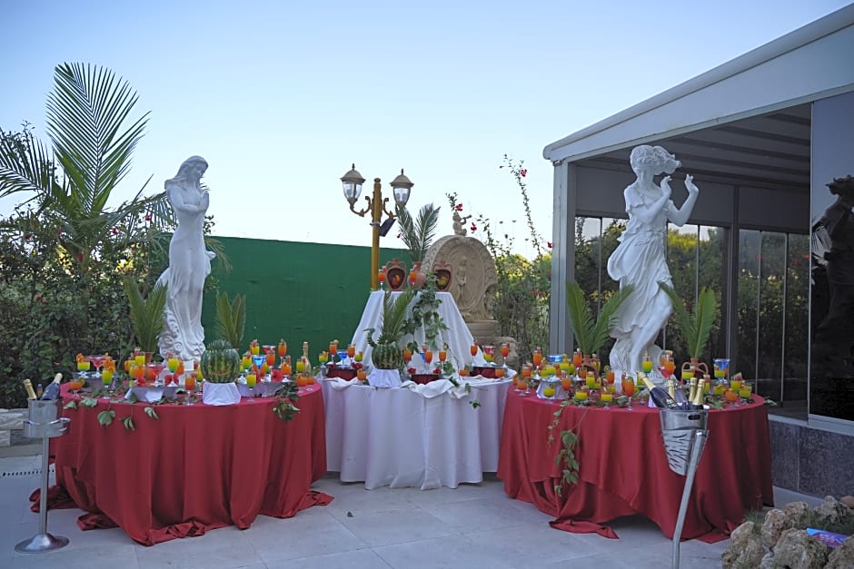 J'Adore Deluxe Hotel & Spa