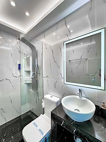 Grand Suite Sea View with Indoor Jetted Tub & Outdoor Heated Plunge Pool