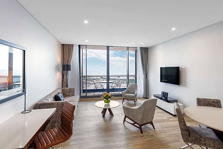 Meriton Suites Southport
