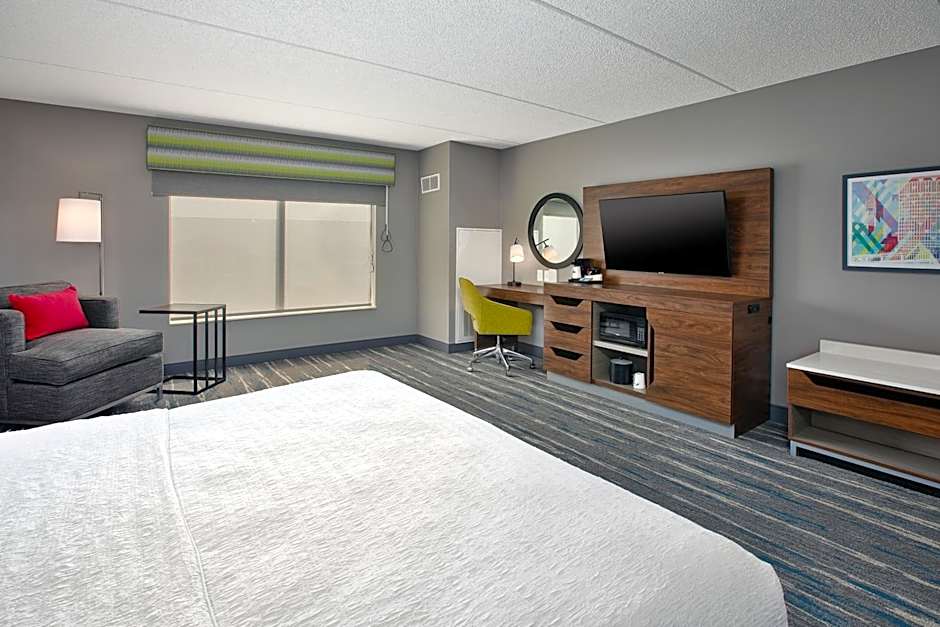 Hampton Inn By Hilton & Suites Cleveland-Beachwood