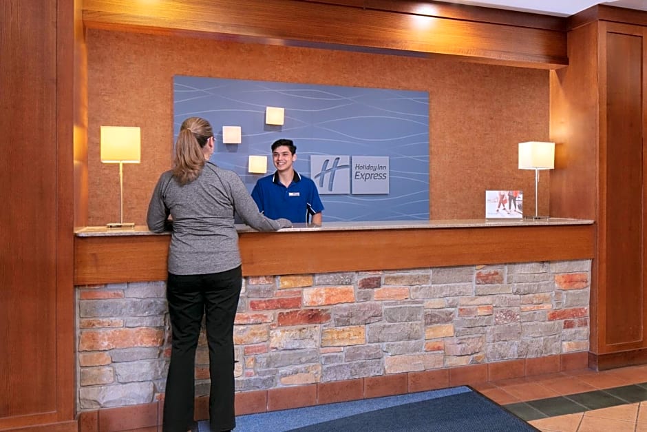 Holiday Inn Express Hotel & Suites Coralville, an IHG Hotel