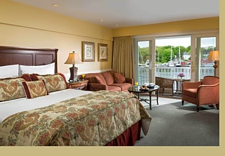 Deluxe King Room with Harborview
