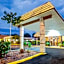 Days Inn by Wyndham St. Petersburg Central