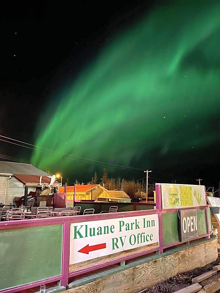 Kluane Park Inn