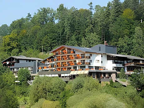 Ringhotel Monch`s Waldhotel