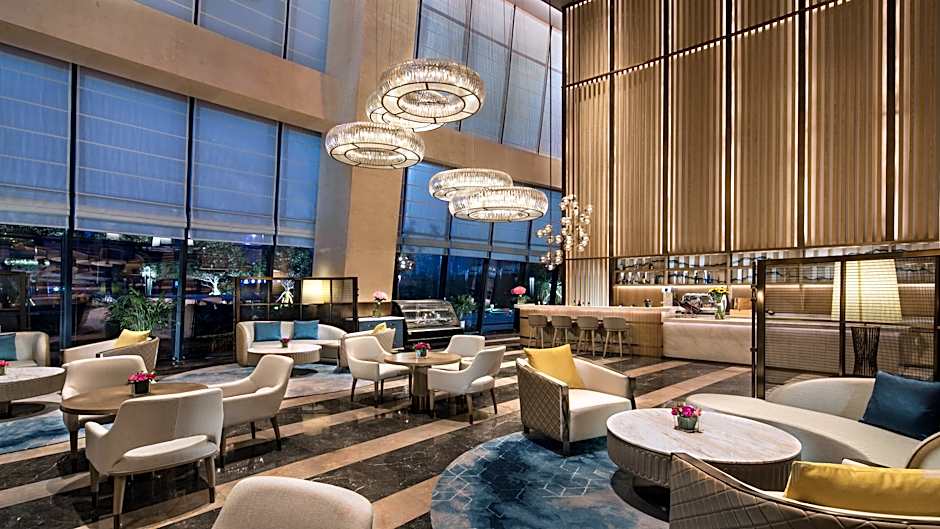 Xiangxi Crown International Hotel