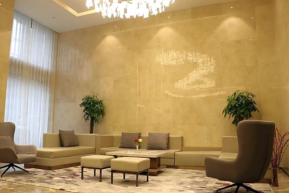 Lavande Hotel Yueyang County Fuya