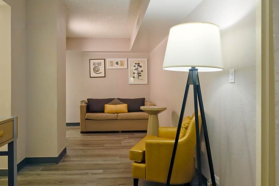 The Palms Inn & Suites Miami, Kendall, FL