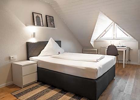 Comfort Single Room with Shower