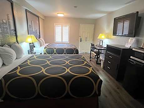 Studio Suite with Two Queen Beds - Non-Smoking
