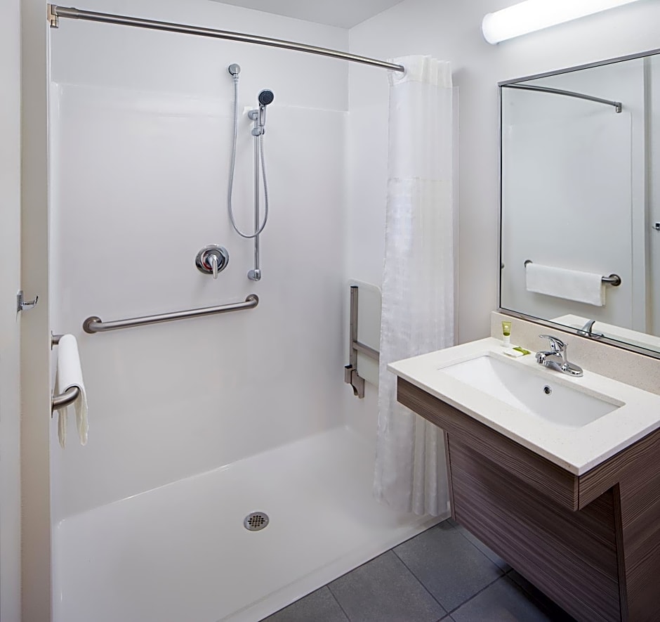 WoodSpring Suites Seattle Everett