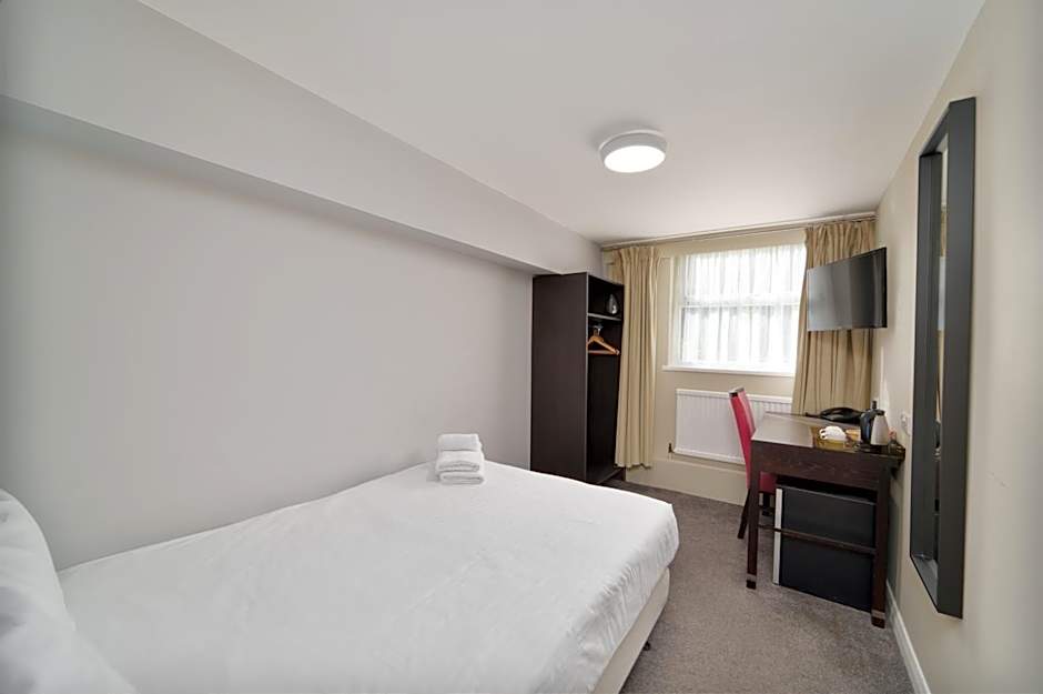 Ivy Bush Royal Hotel by Compass Hospitality