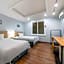 Check Inn Hotel