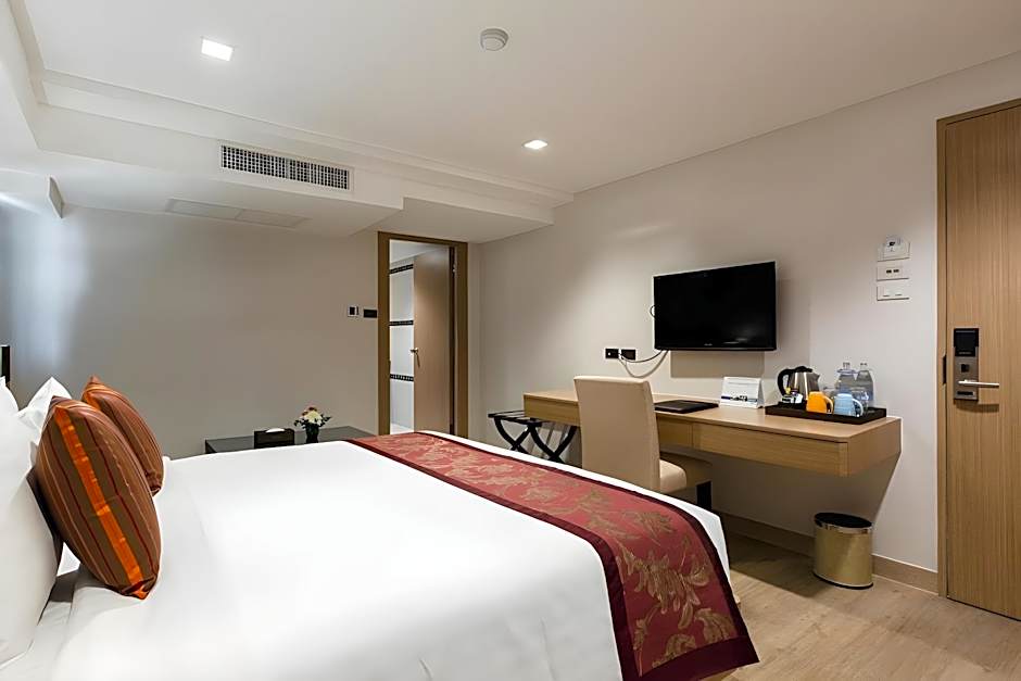 Adelphi Pattaya Hotel