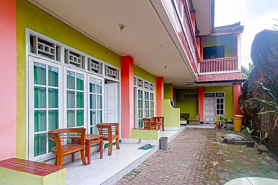 Hotel O Dienda Hayu Near Alun Alun Tastura