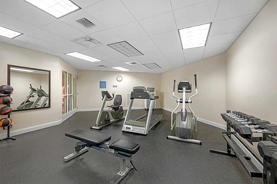 Sleep Inn & Suites Altoona North