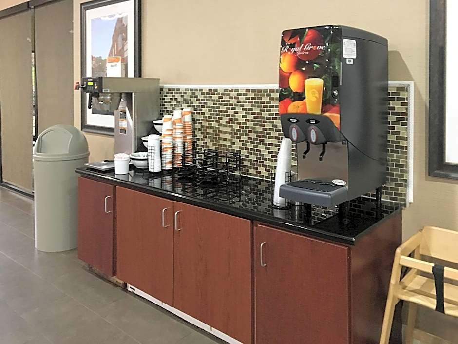 Comfort Inn & Suites Rogersville