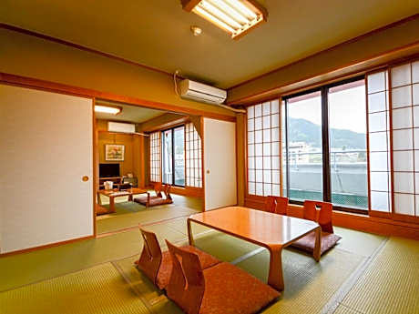 Japanese-Style Family Room