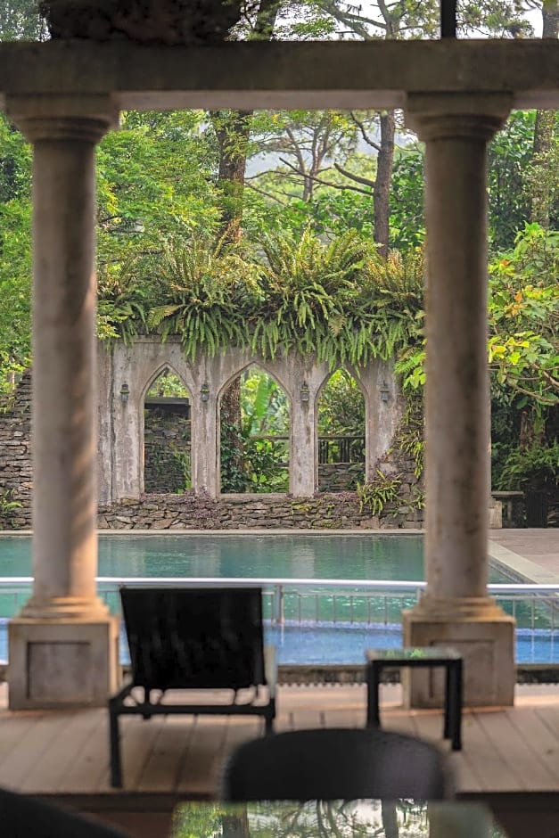 Melia Bavi Mountain Retreat