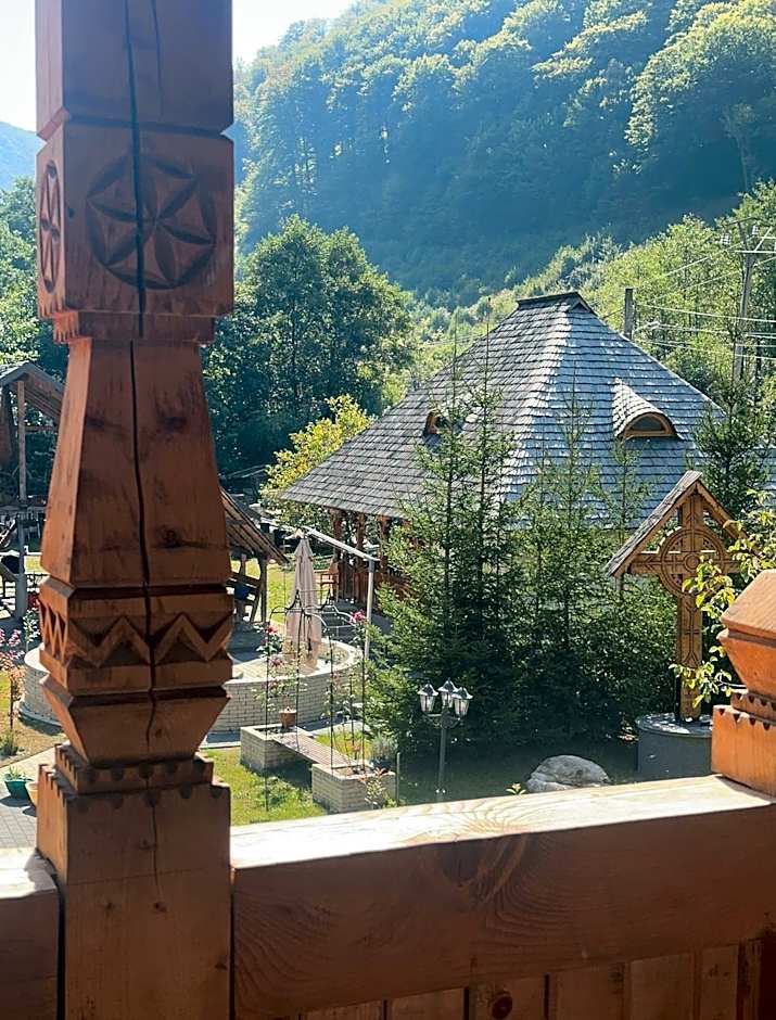 Pensiunea Casa Suciu