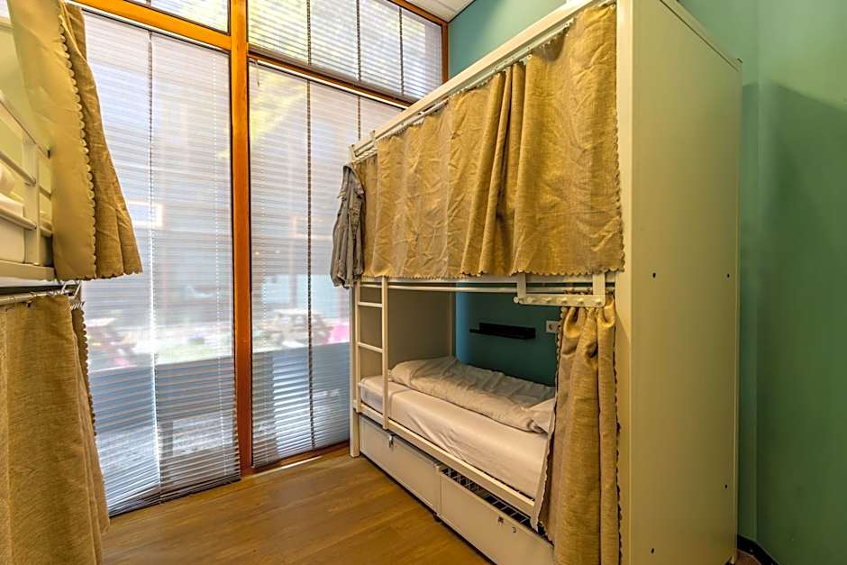 Hostelle - women only hostel Amsterdam