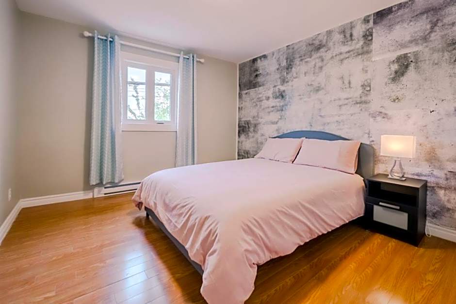 Nice River & Mountain View+4 Beds+Free parking